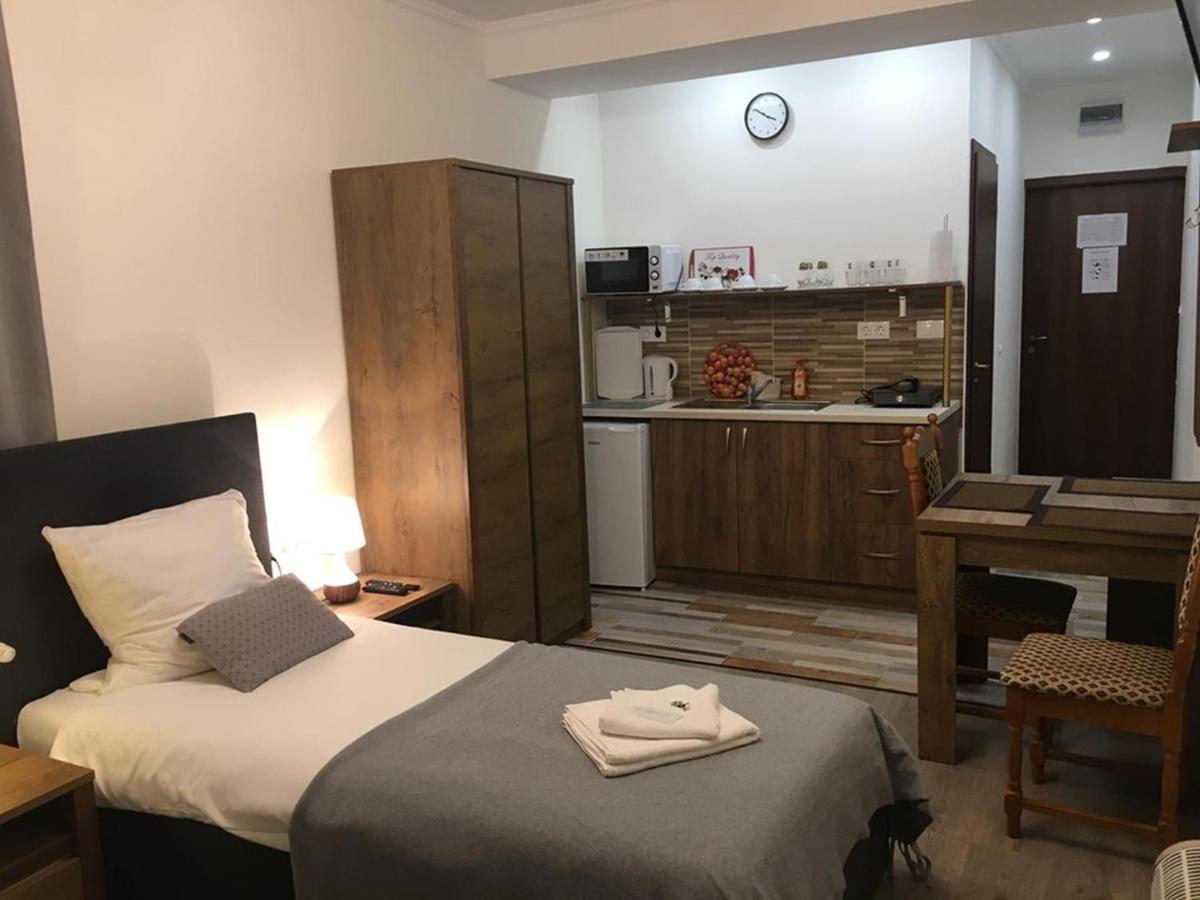 Aranykorona Apartmanhaz มิชโคลซ์ ภายนอก รูปภาพ