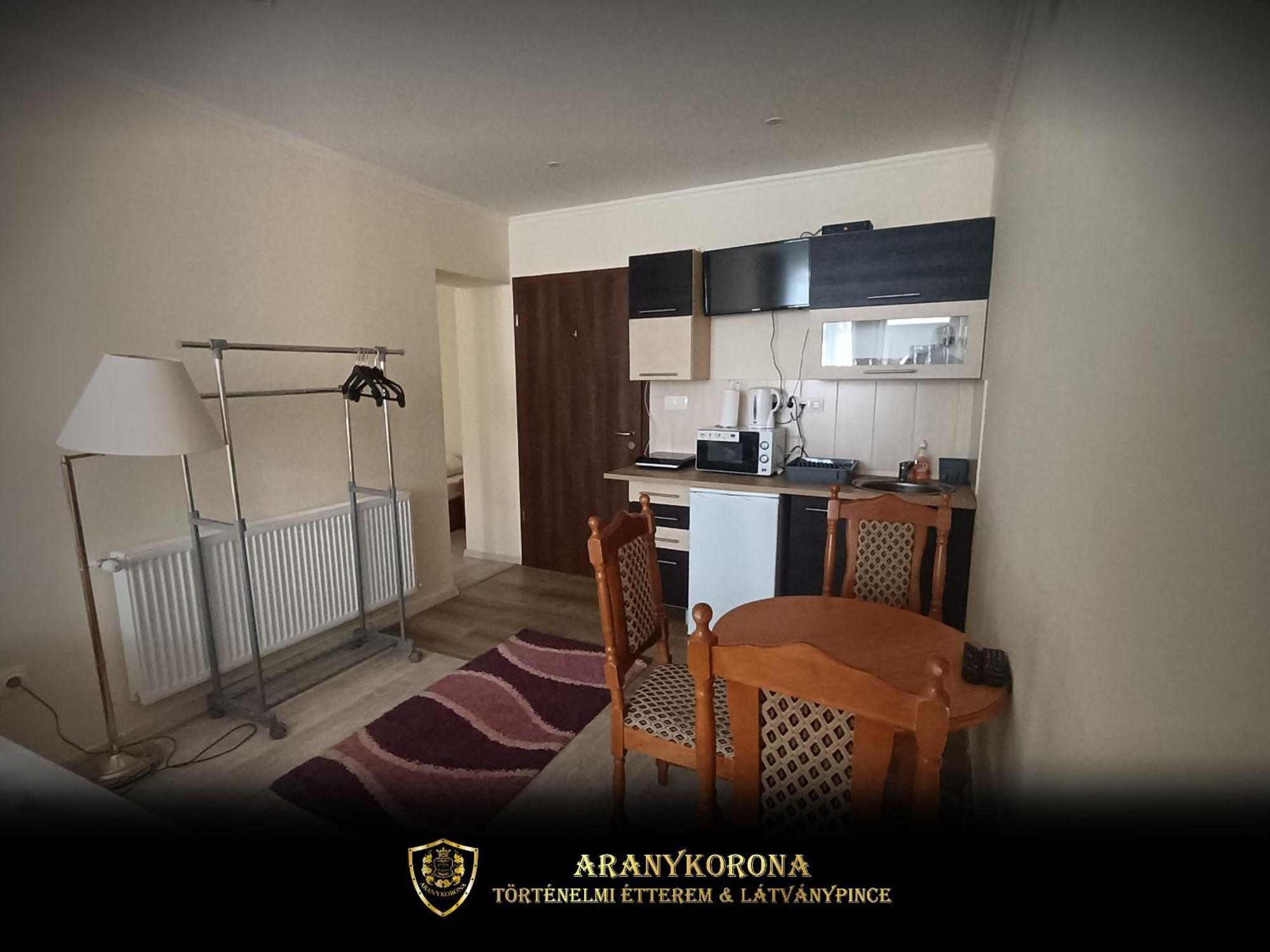 Aranykorona Apartmanhaz มิชโคลซ์ ภายนอก รูปภาพ