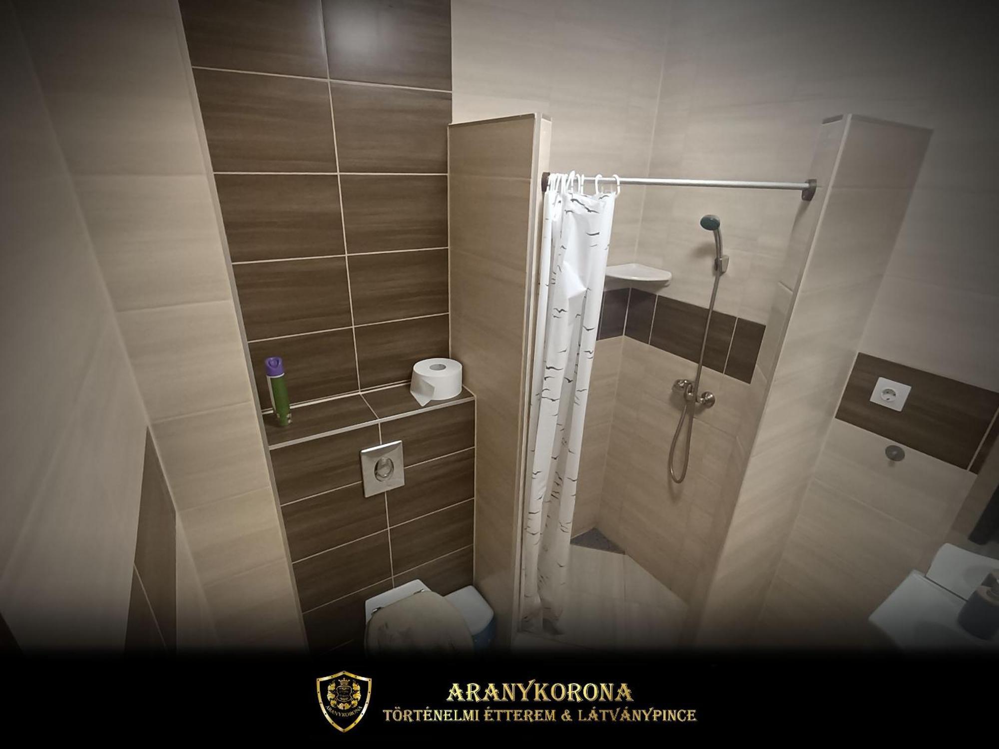 Aranykorona Apartmanhaz มิชโคลซ์ ภายนอก รูปภาพ
