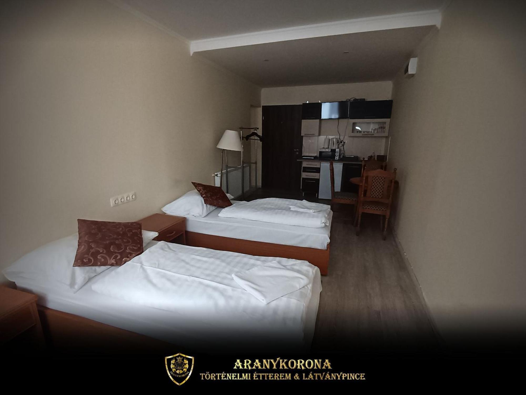Aranykorona Apartmanhaz มิชโคลซ์ ภายนอก รูปภาพ