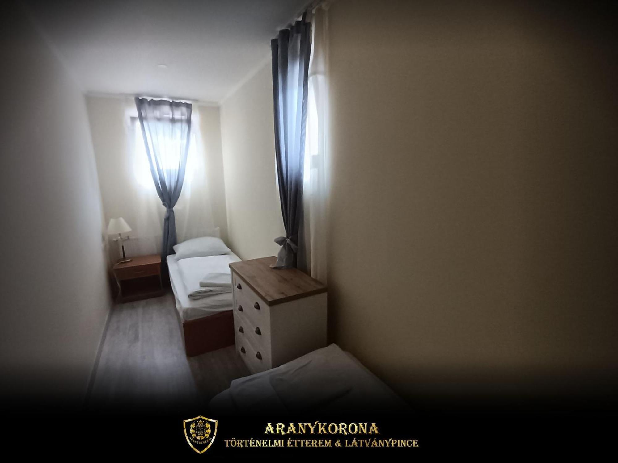 Aranykorona Apartmanhaz มิชโคลซ์ ภายนอก รูปภาพ