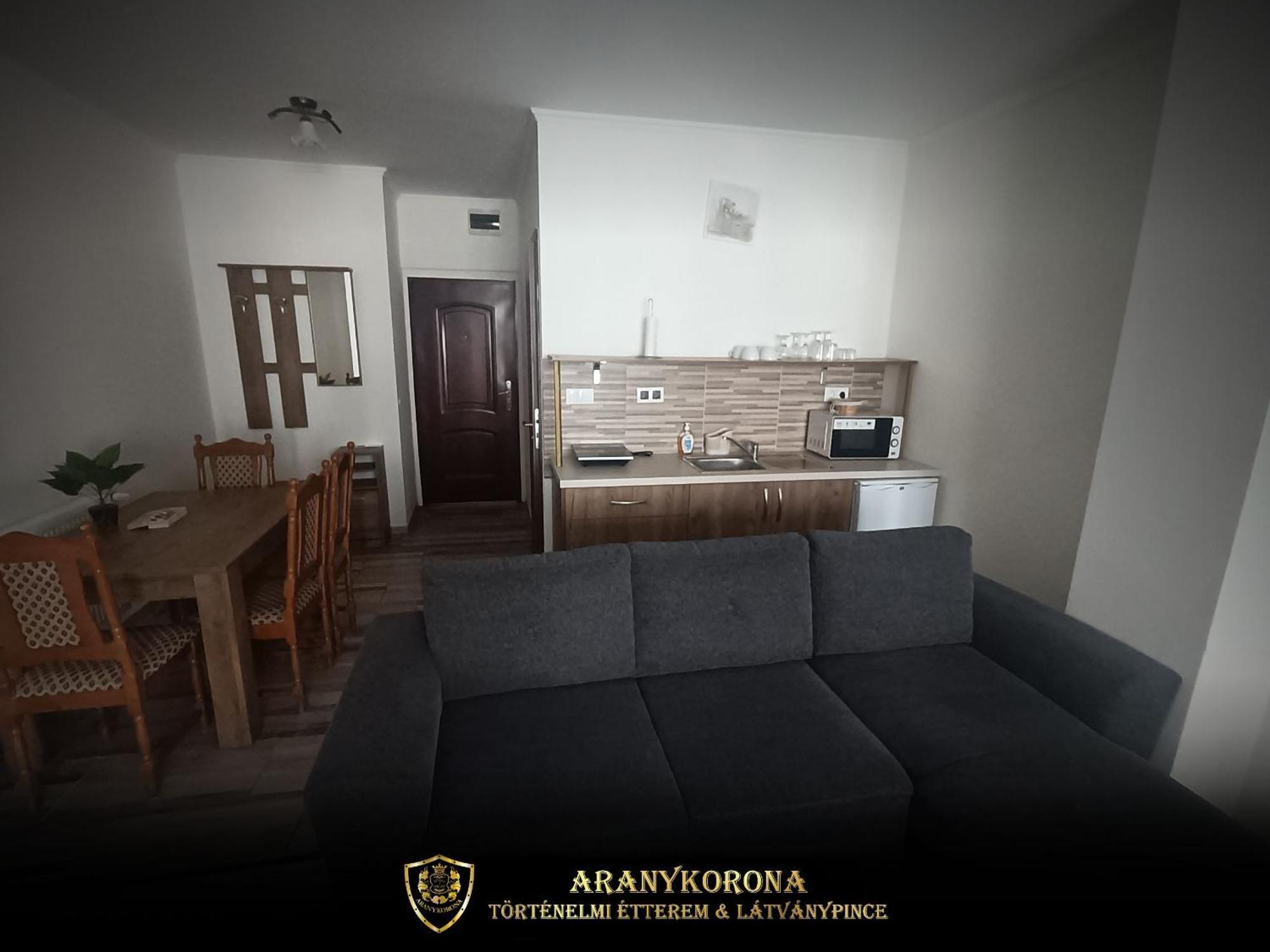 Aranykorona Apartmanhaz มิชโคลซ์ ภายนอก รูปภาพ